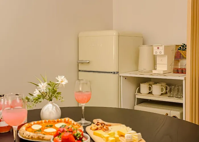 Villa New Hongdae Yeonnam Cozy 2br 5min Airport Bus Seoel