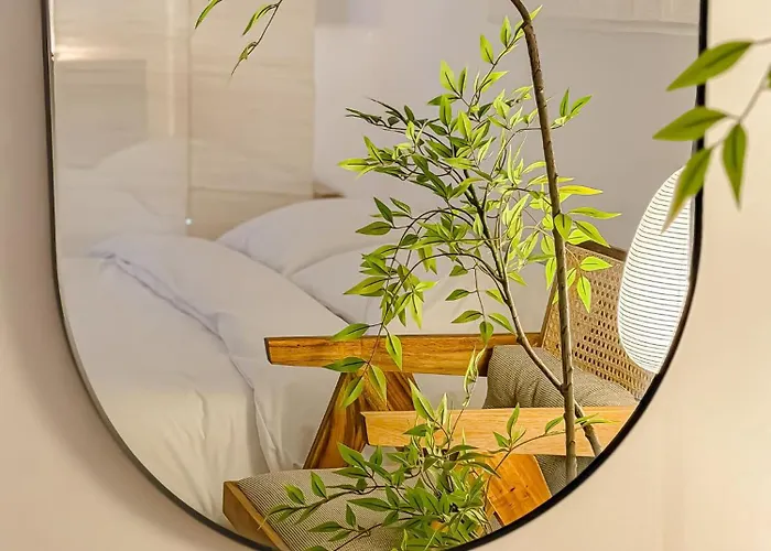 New Hongdae Yeonnam Cozy 2br 5min Airport Bus Villa *